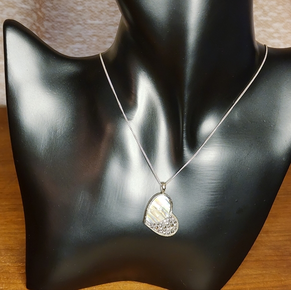 Sterling silver with abalone pendant - Picture 2 of 12